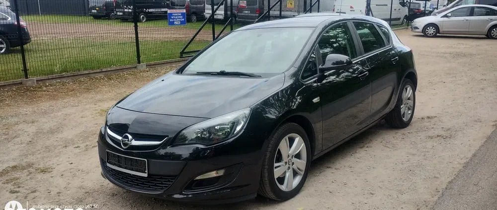 mazowieckie Opel Astra cena 29800 przebieg: 145000, rok produkcji 2013 z Gostynin